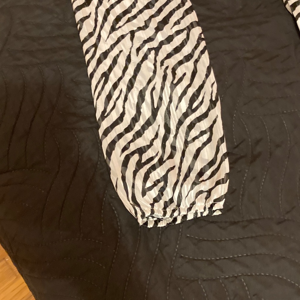 Maje Ribou Zebra-Print Ruffle Midi Dress - Picture 7 of 9